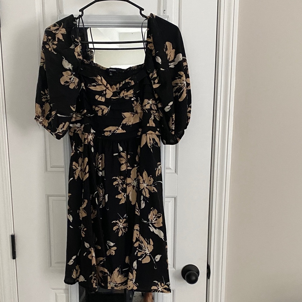 Blu Pepper Black and Tan Floral Midi Dress